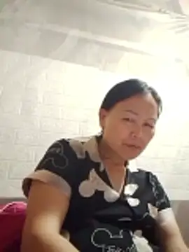 Lili-123k online show from May 2026 01:10:02 PM