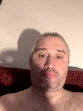 Olomoucak1982 online show from March 2026 04:41:01 PM