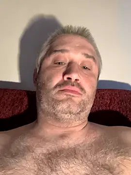 Olomoucak1982 online show from April 2026 05:36:01 PM