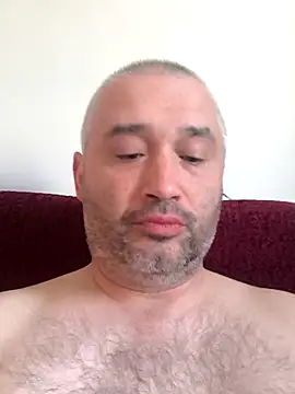 Olomoucak1982 online show from May 2026 04:26:02 PM