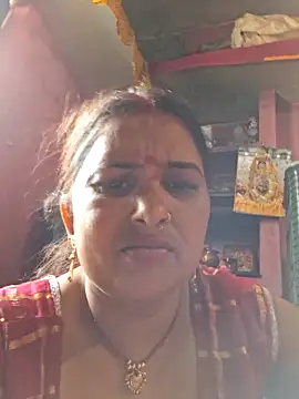 Your-shreya143 online show from May 2026 07:15:02 AM