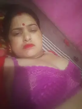 Snapshot of Your-shreya143 chatting on June 2026 10:14:02 PM Your-shreya143 online show from June 2026 10:14:02 PM