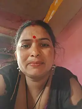 Snapshot of Your-shreya143 chatting on July 2026 08:40:02 AM Your-shreya143 online show from July 2026 08:40:02 AM