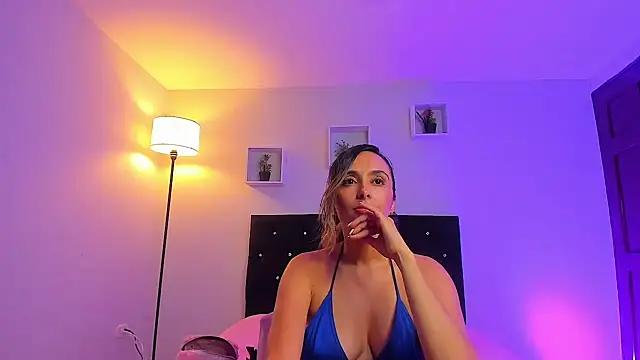 Victoria Rose  online show from April 2026 04:59:02 PM