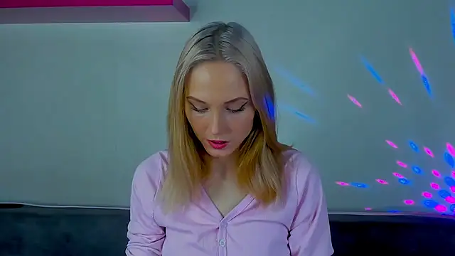 Gina Gina love online show from December 2025 10:55:02 AM