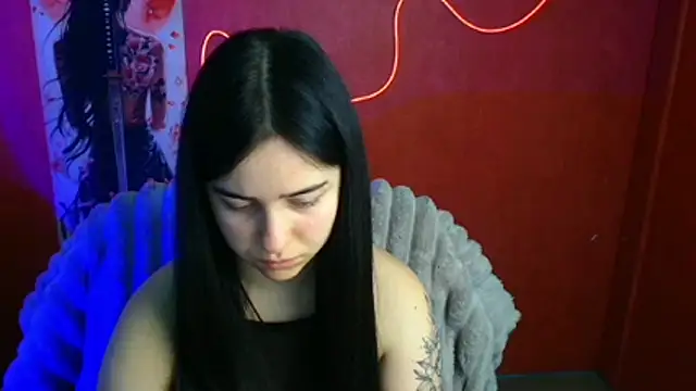 Lilu May online show from April 2026 11:37:01 AM