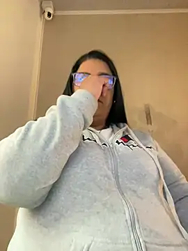 Carameloswing1 online show from April 2026 12:11:02 PM