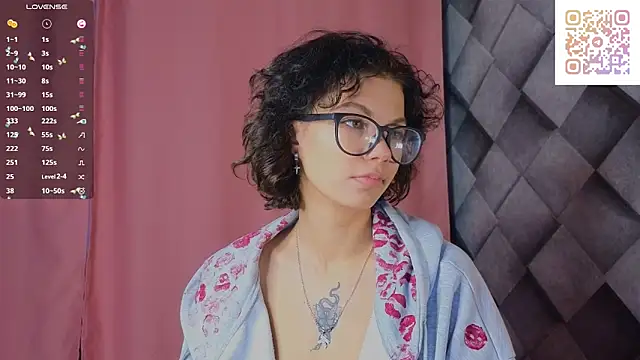 Snapshot of Ameliisun chatting on December 2025 12:45:02 PM Ameliisun online show from December 2025 12:45:02 PM