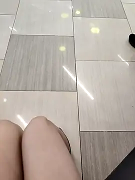 Miky Lyn online show from February 2026 04:38:01 AM