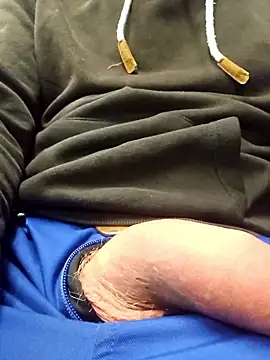 Snapshot of maaly1983 chatting on December 2025 02:55:01 PM maaly1983 online show from December 2025 02:55:01 PM