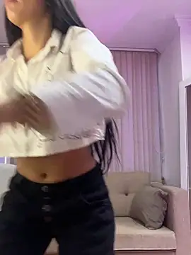 Snapshot of lya__brown chatting on March 2026 02:12:02 PM lya brown online show from March 2026 02:12:02 PM