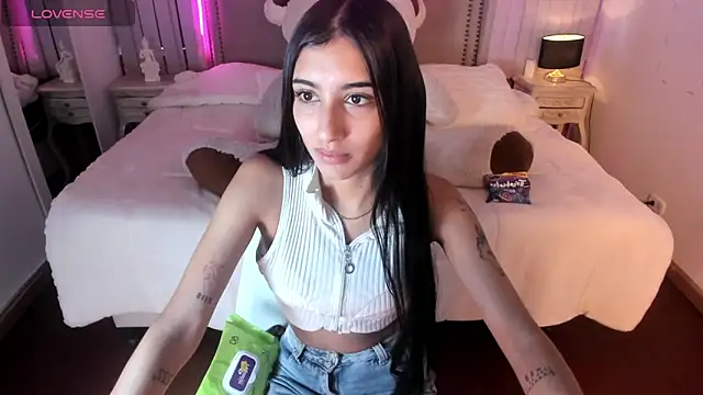 Snapshot of lya__brown chatting on March 2026 11:26:02 AM lya brown online show from March 2026 11:26:02 AM