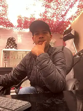 Snapshot of SweeXioji chatting on January 2026 02:00:02 PM SweeXioji online show from January 2026 02:00:02 PM