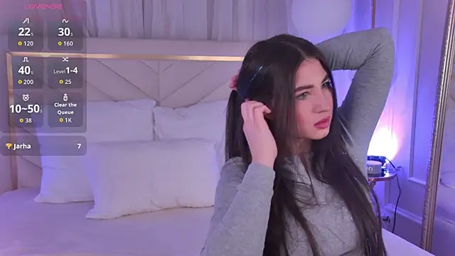 LisaDeviss online show from February 2026 01:04:01 PM