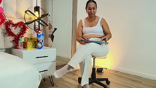 Sara BigAss- online show from February 2026 08:09:02 PM