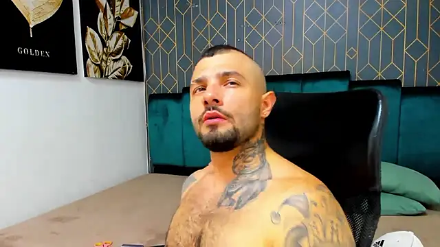 Snapshot of lucky_smith1 chatting on December 2025 09:52:02 PM lucky smith1 online show from December 2025 09:52:02 PM