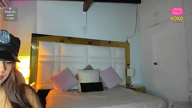 Zoei Moon online show from March 2026 07:09:01 PM