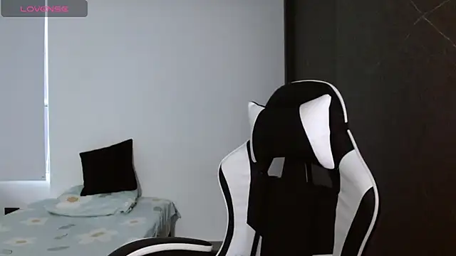 candy rosemaryy online show from March 2026 11:10:01 PM