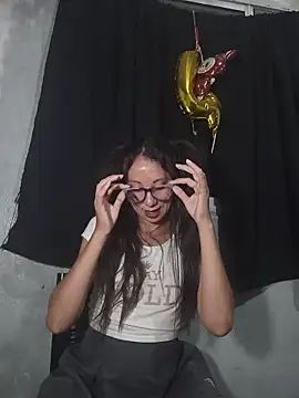 Snapshot of Cristal_azul777 chatting on January 2026 03:30:02 AM Cristal azul777 online show from January 2026 03:30:02 AM