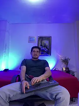 williamsmiiths16 online show from April 2026 12:13:01 PM