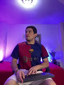 williamsmiiths16 online show from April 2026 11:48:01 AM