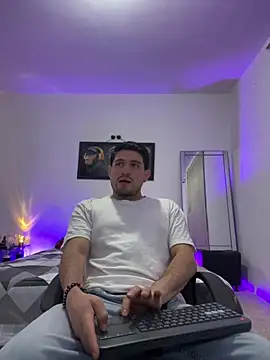 williamsmiiths16 online show from May 2026 12:38:01 AM