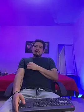 williamsmiiths16 online show from May 2026 11:41:02 AM