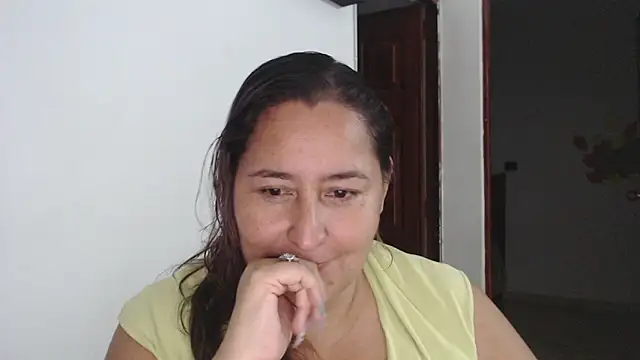 VioletBruces online show from December 2025 12:41:02 AM