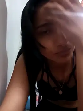 Vera Luna  online show from December 2025 09:00:02 PM