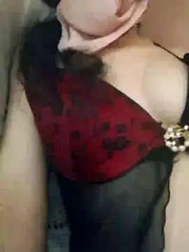 Snapshot of Almas-arabic chatting on March 2026 01:49:02 PM Almas-arabic online show from March 2026 01:49:02 PM