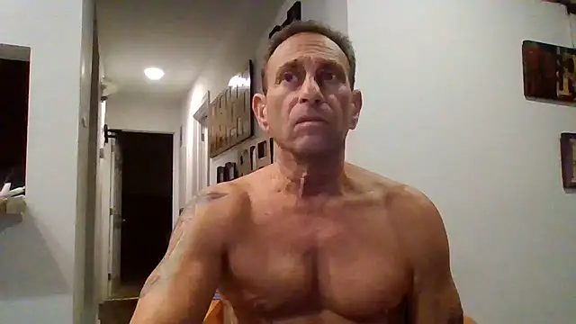 Snapshot of johnnymarino1010 chatting on December 2025 06:58:02 PM johnnymarino1010 online show from December 2025 06:58:02 PM