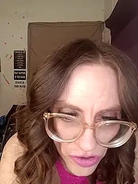 snowbird1117 online show from February 2026 03:48:01 AM