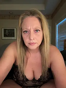 MissyLovelace online show from June 2026 11:52:02 AM