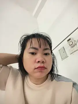 Chew candy online show from December 2025 01:54:02 AM