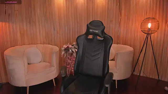 Snapshot of ChloeManson chatting on February 2025 09:15:01 PM ChloeManson online show from February 2025 09:15:01 PM