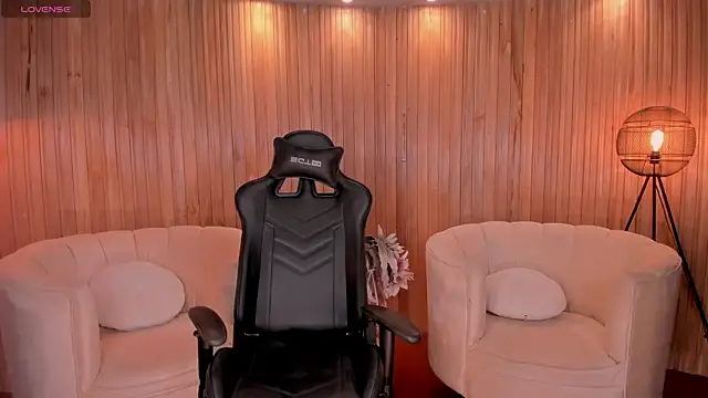 Snapshot of ChloeManson chatting on March 2025 08:48:01 PM ChloeManson online show from March 2025 08:48:01 PM