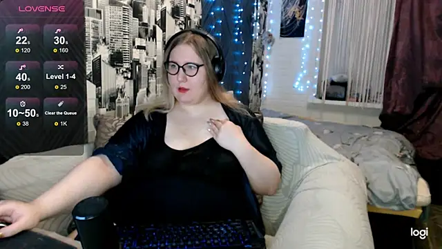 SecretGodnes online show from December 2025 02:03:01 PM