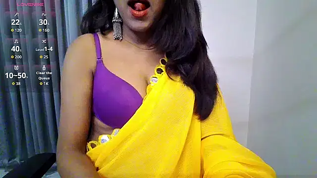Snapshot of Spit_queenC_for_you chatting on February 2026 09:48:02 AM Spit queenC for you online show from February 2026 09:48:02 AM