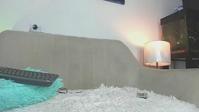 drakomilck online show from December 2025 05:12:02 AM