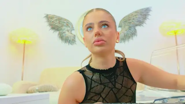 Vika Fever online show from December 2025 04:29:02 AM