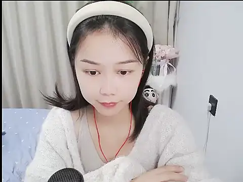 Snapshot of mili923 chatting on January 2026 06:28:02 AM mili923 online show from January 2026 06:28:02 AM