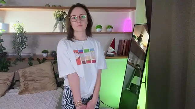 ChongFefer online show from December 2025 01:10:01 AM