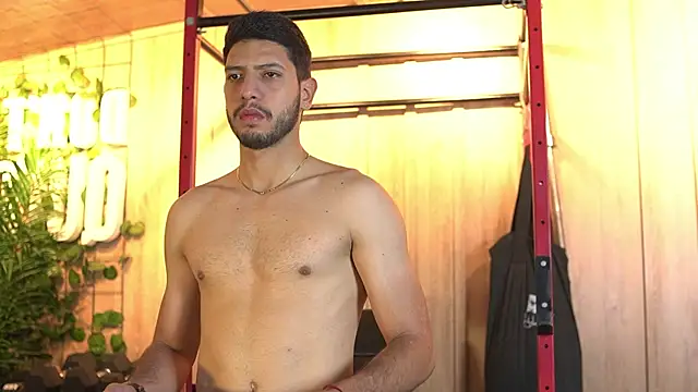 Snapshot of Thiago_Voss chatting on December 2025 12:22:01 PM Thiago Voss online show from December 2025 12:22:01 PM