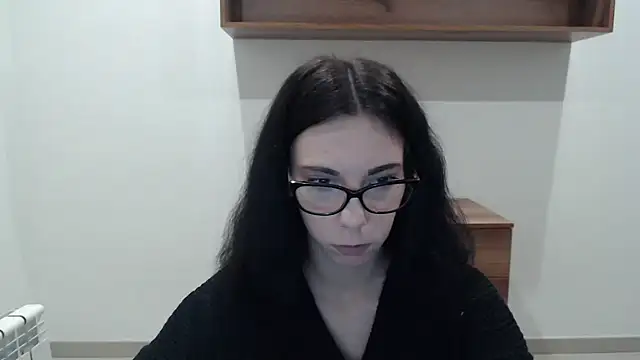 Lillia dark online show from December 2025 08:55:02 AM