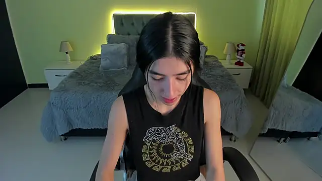 Snapshot of Celeste_Rous__ chatting on December 2025 12:33:02 PM Celeste Rous online show from December 2025 12:33:02 PM