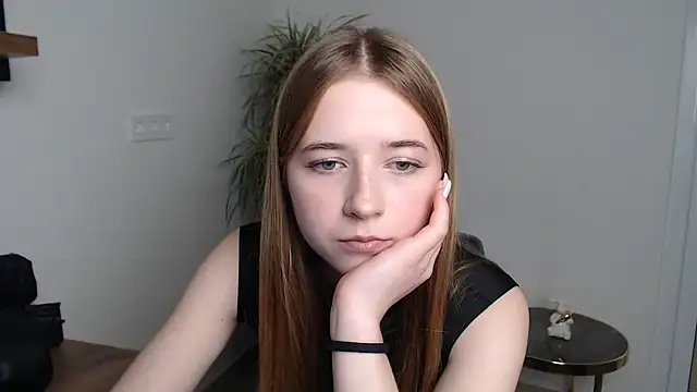 SweetBellaa  online show from December 2025 04:49:02 PM