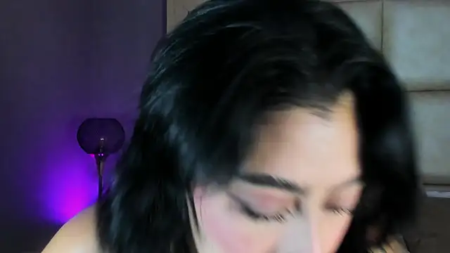 Snapshot of TaniaRedd_ chatting on February 2026 01:45:01 PM TaniaRedd online show from February 2026 01:45:01 PM