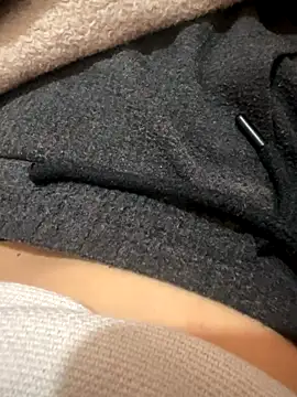 riballll9 online show from December 2025 10:32:01 AM