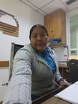 VaneandRossy online show from May 2026 02:46:01 PM