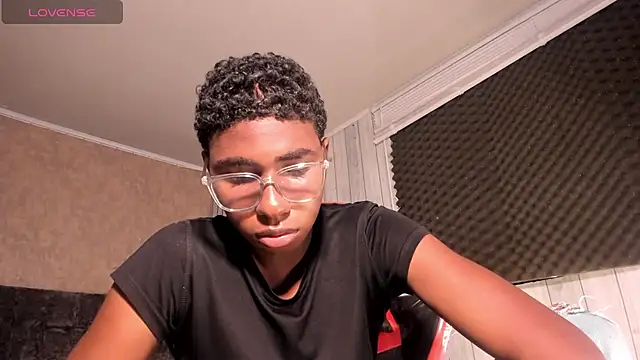 Snapshot of teylor_lovee chatting on February 2026 06:50:01 PM teylor lovee online show from February 2026 06:50:01 PM